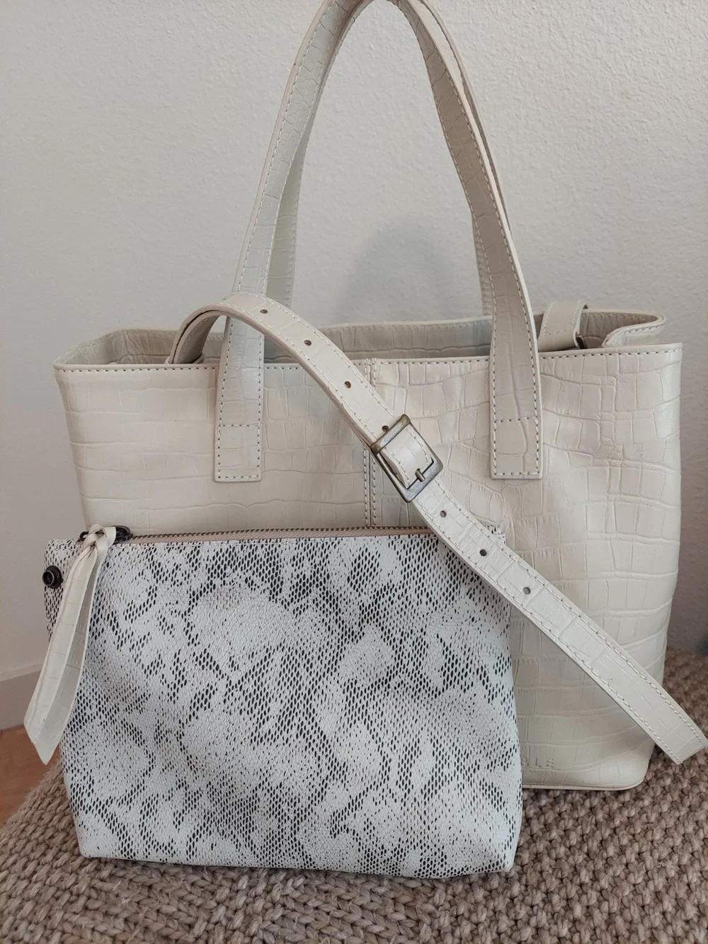 Classic Cream Croc-Embossed Tote Bag with Adjustable Strap